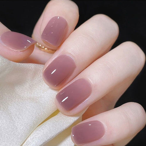 Minimalist Glossy Press-On Nail Set Bowlift