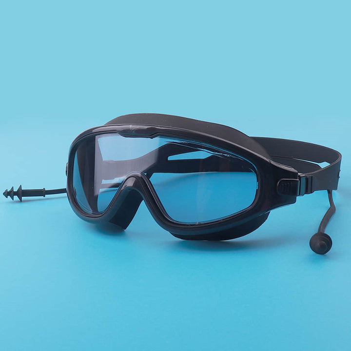 Swim mask with extended field of vision and child-friendly design Bowlift
