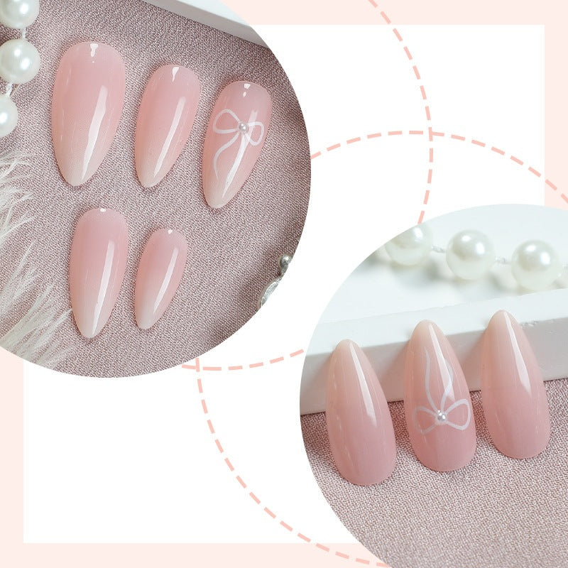Elegant artificial nails with delicate patterns Bowlift