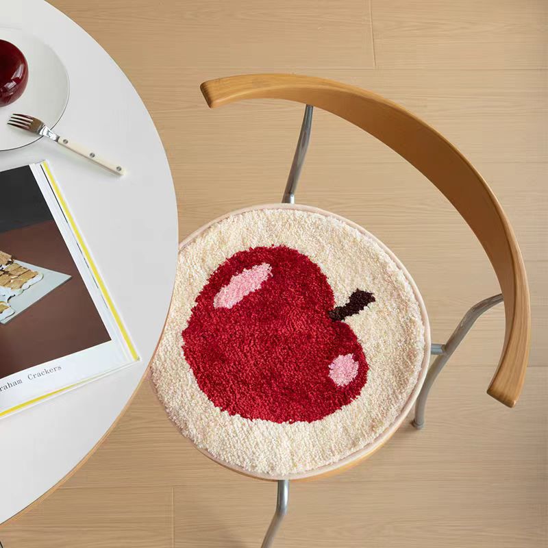 Apple-Themed Plush Bath Mat Bowlift