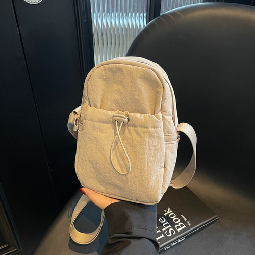 Practical backpack with innovative design Bowlift