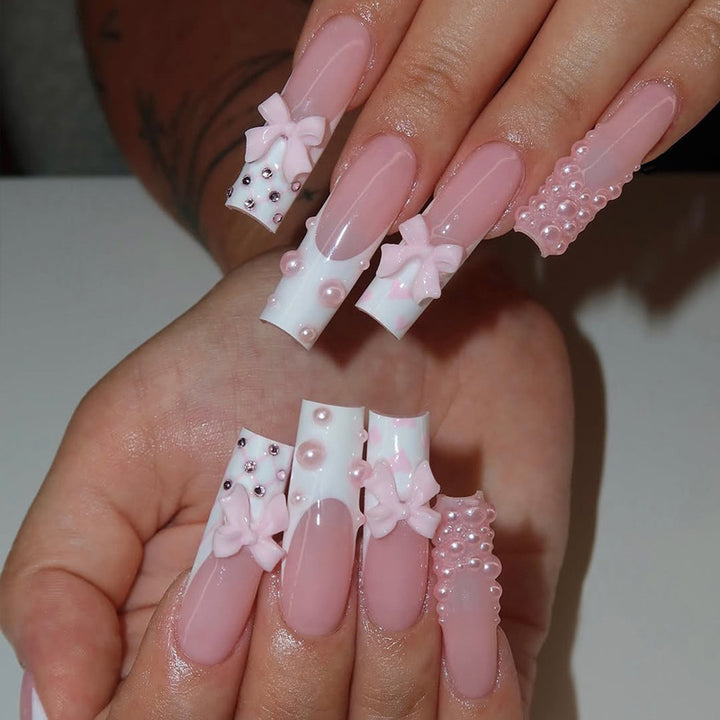 Elegant Heart-Designed Press-On Nail Tips Bowlift