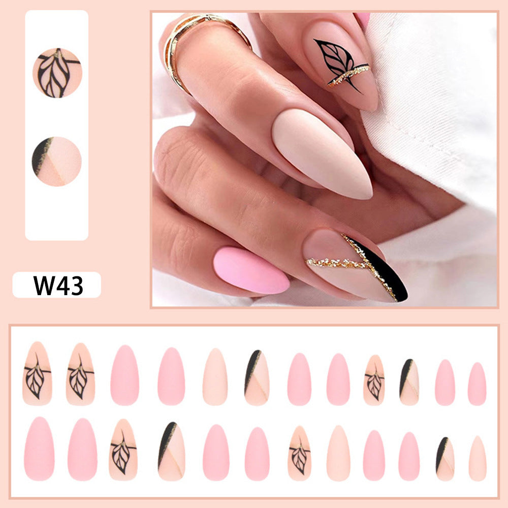 Artificial Nail Set with Glamorous Marbled Design Bowlift