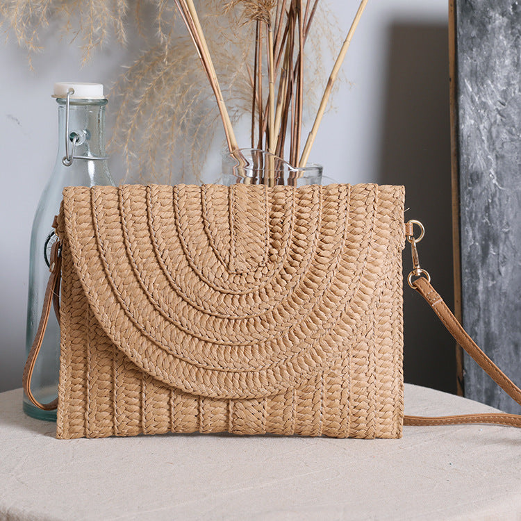 Handbag Made of High-Quality Woven Straw with Elegant Flap Closure Bowlift