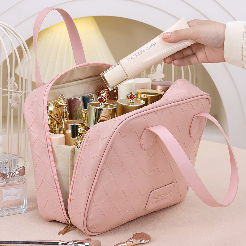 Cosmetic Organizer Bag With Elegant Structural Design Bowlift