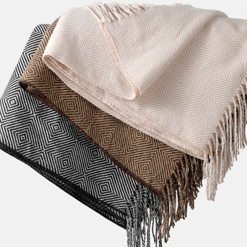 Decorative Woven Throw Blanket Bowlift