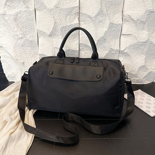 Sleek Multi-Functional Duffle Bag