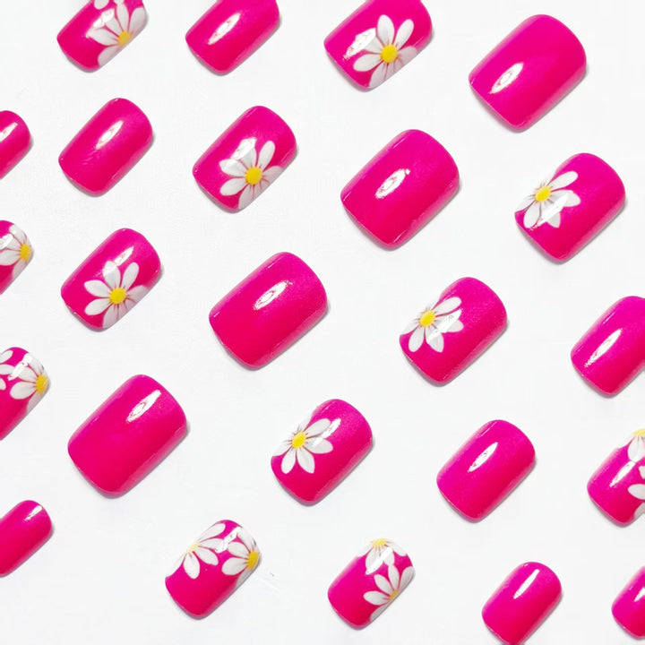 Artificial nails with floral designs Bowlift