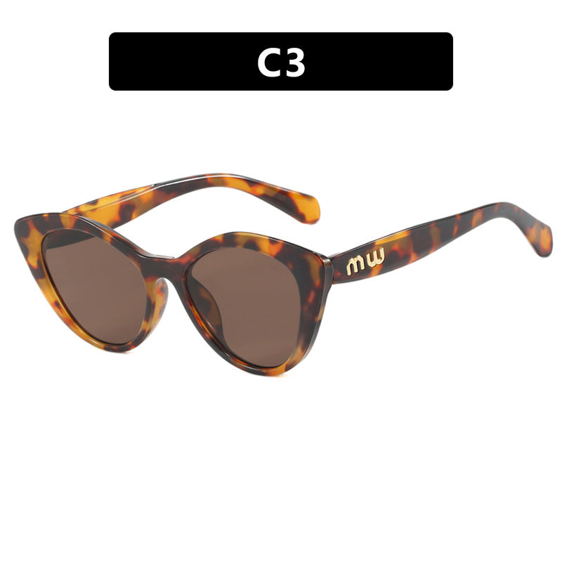 Women elegant Cat-Eye sunglasses with luxurious high-quality frame Bowlift