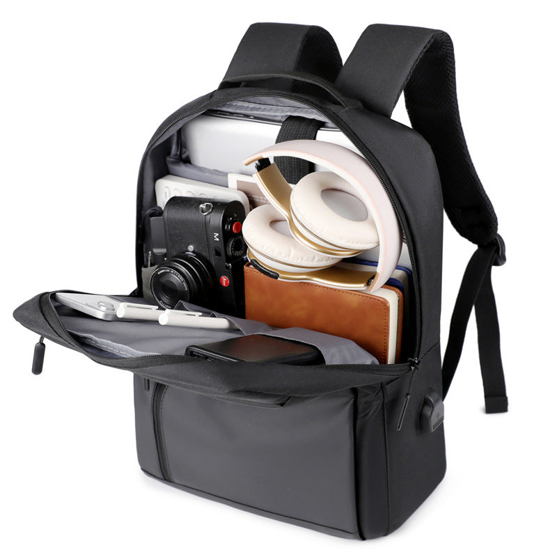 Functional backpack with technical design Bowlift