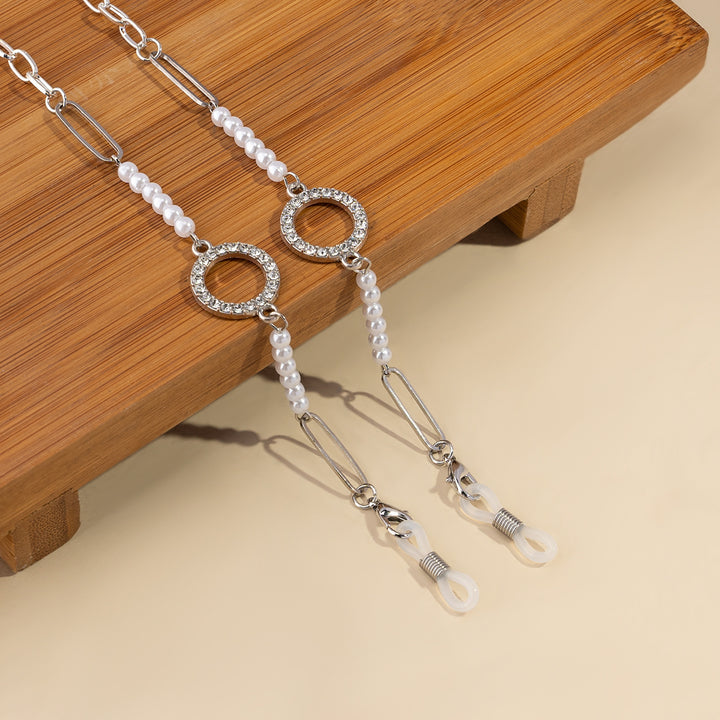 Glamorous Pearl-Embellished Eyewear Chain Bowlift