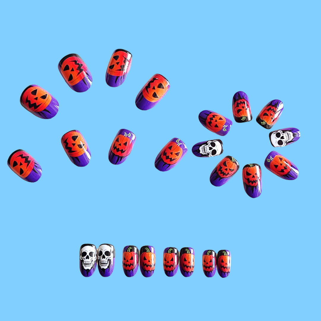 Acrylic nail set with Halloween motif Bowlift