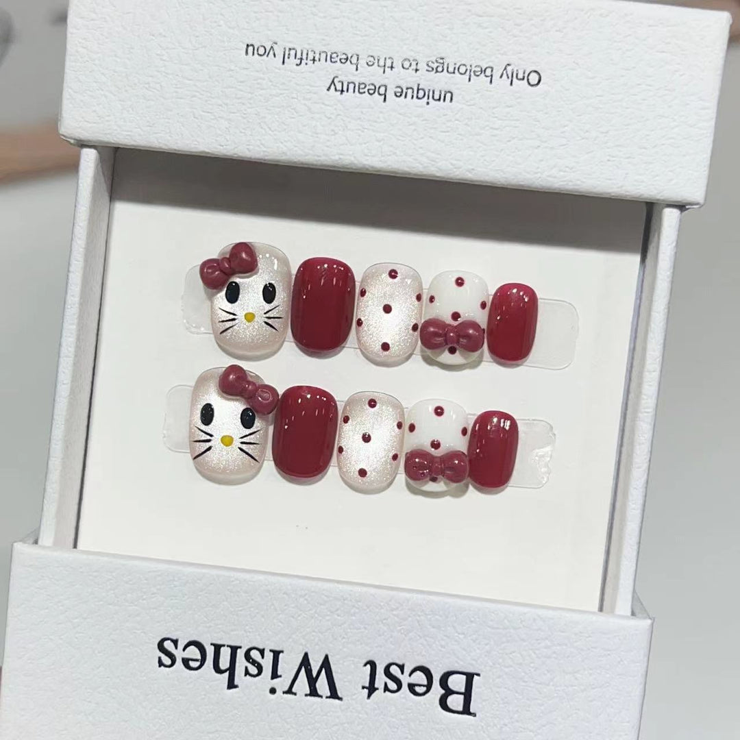 Artistic Press-On Nail Set with Elegant Floral Design Bowlift