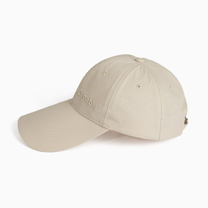 Women's sporty functional cap with breathable material Bowlift