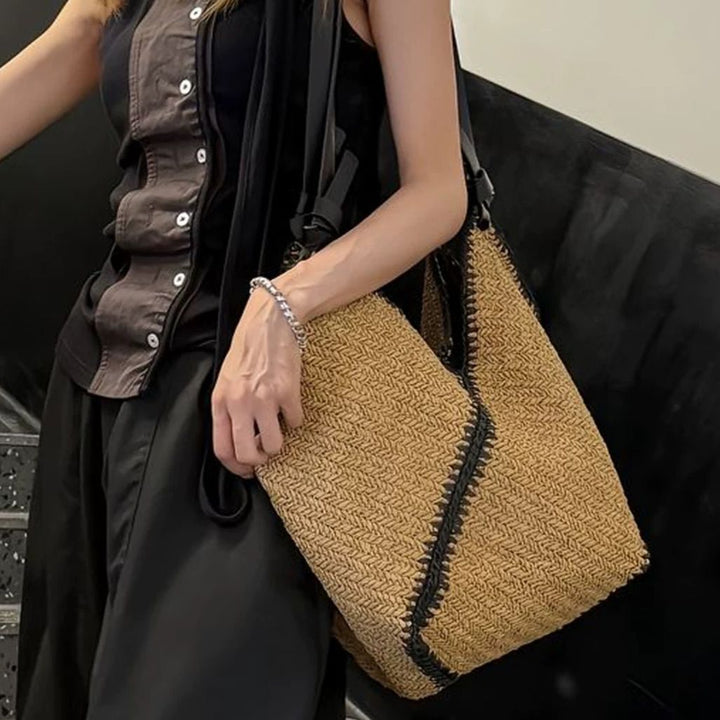 Designer bag with modern leather accents Bowlift