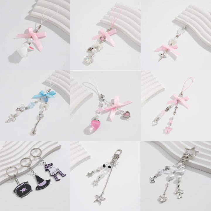 Playful keychains with charms Bowlift