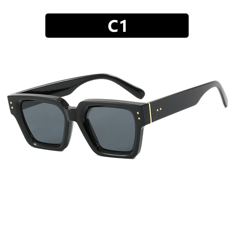 Women's trendy sunglasses in elegant oversized design Bowlift
