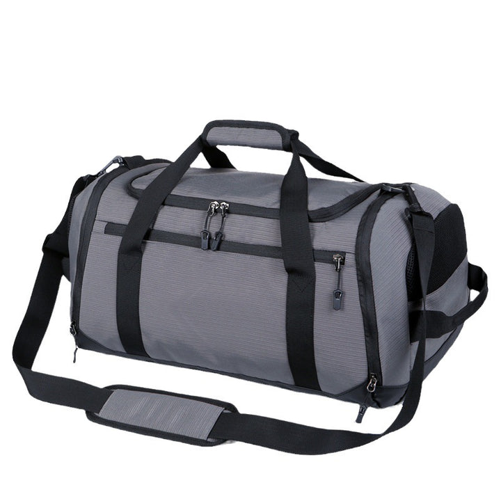 Spacious sports and travel bag with reinforced bottom Bowlift