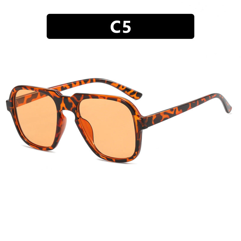 Women's extraordinary sunglasses in modern animal print design Bowlift