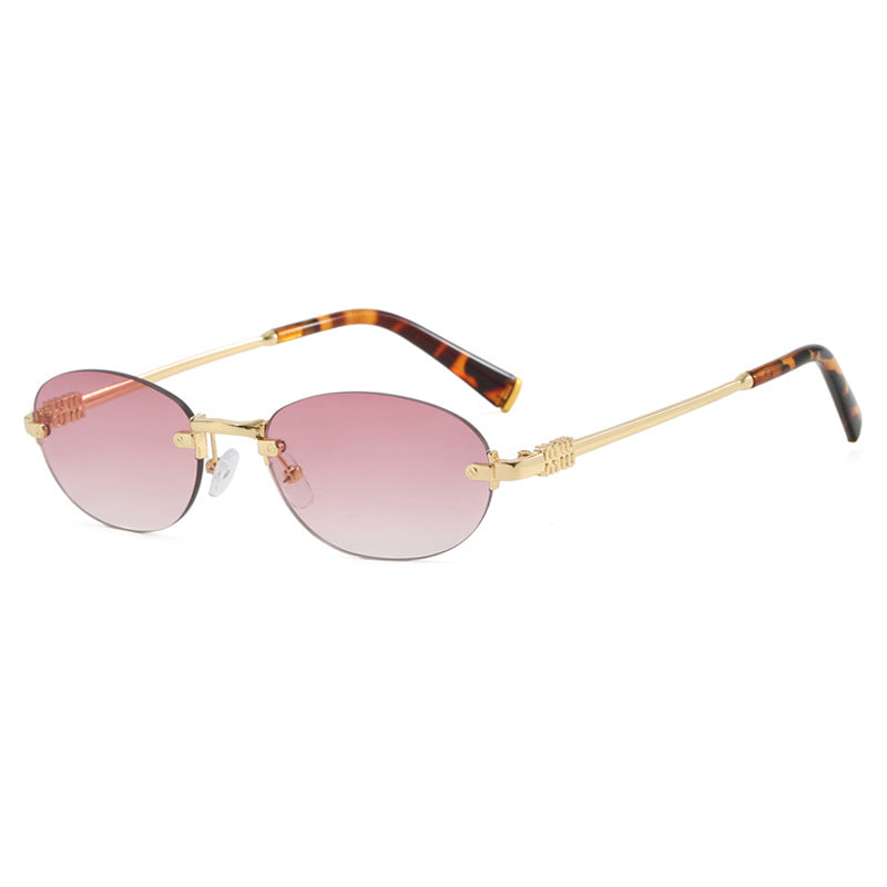 Women's fashion sunglasses with oval frame and elegant accents Bowlift