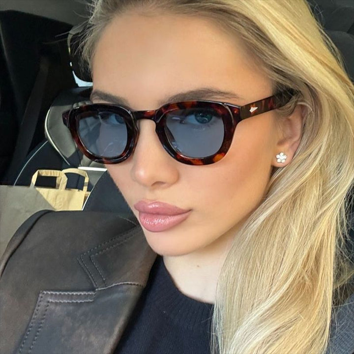 Women's stylish Cat-Eye sunglasses with elegant frame and polarized lenses Bowlift