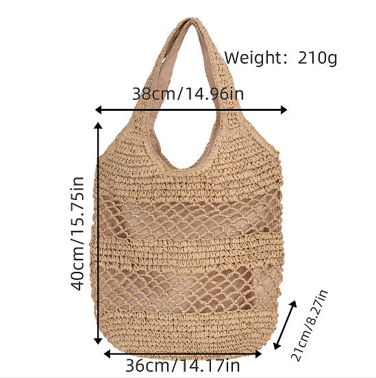 Handbag made of braided natural material with tassel details Bowlift