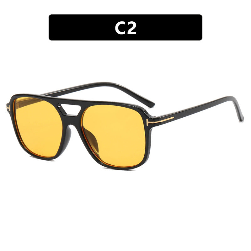 Ladies stylish sunglasses in modern rectangular design Bowlift