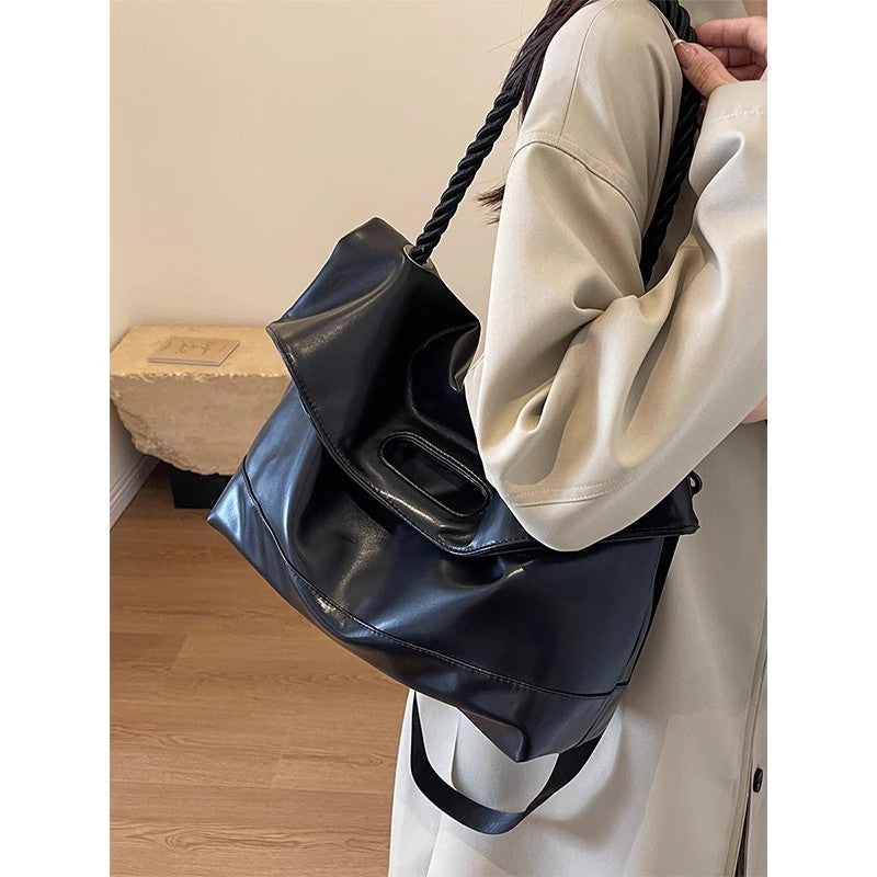 Slouchy Hobo Bag Bowlift