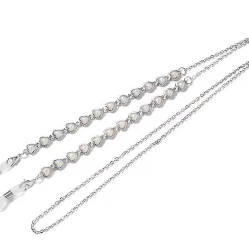 Elegant Beaded Eyewear Chain Bowlift