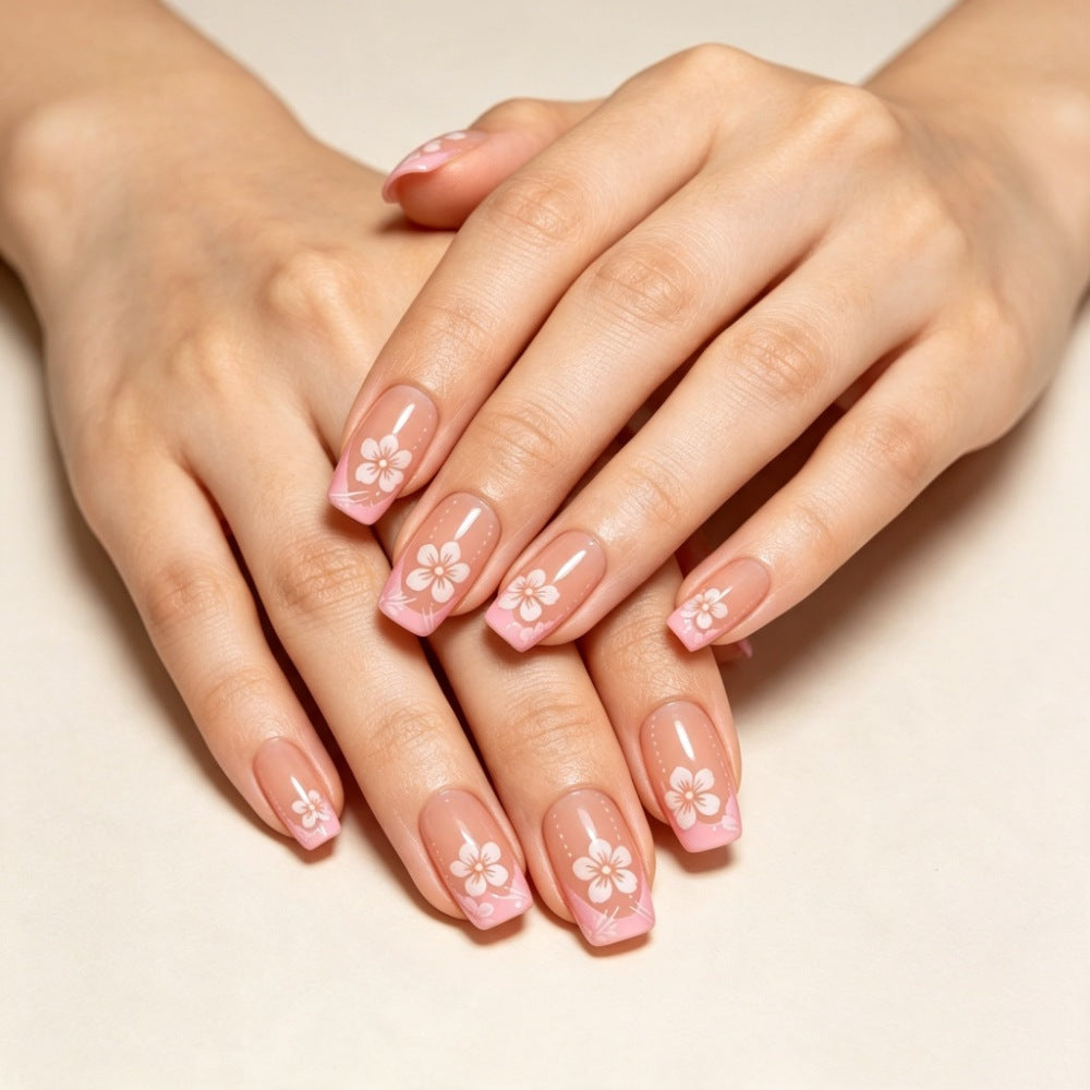 Artificial nails with delicate floral designs Bowlift