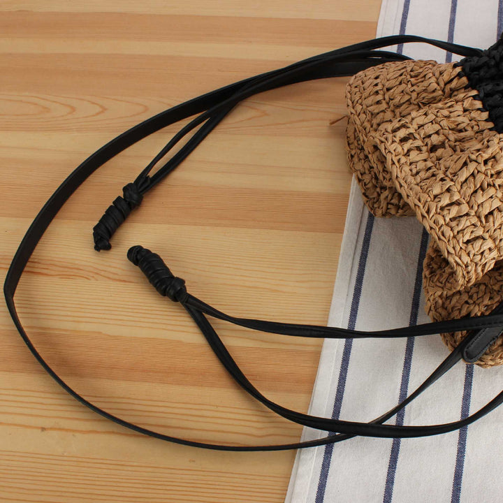 Braided crossbody bag with drawstring closure Bowlift