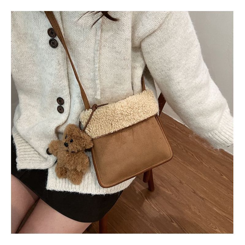 Chic Faux Fur Trim Crossbody Bag Bowlift