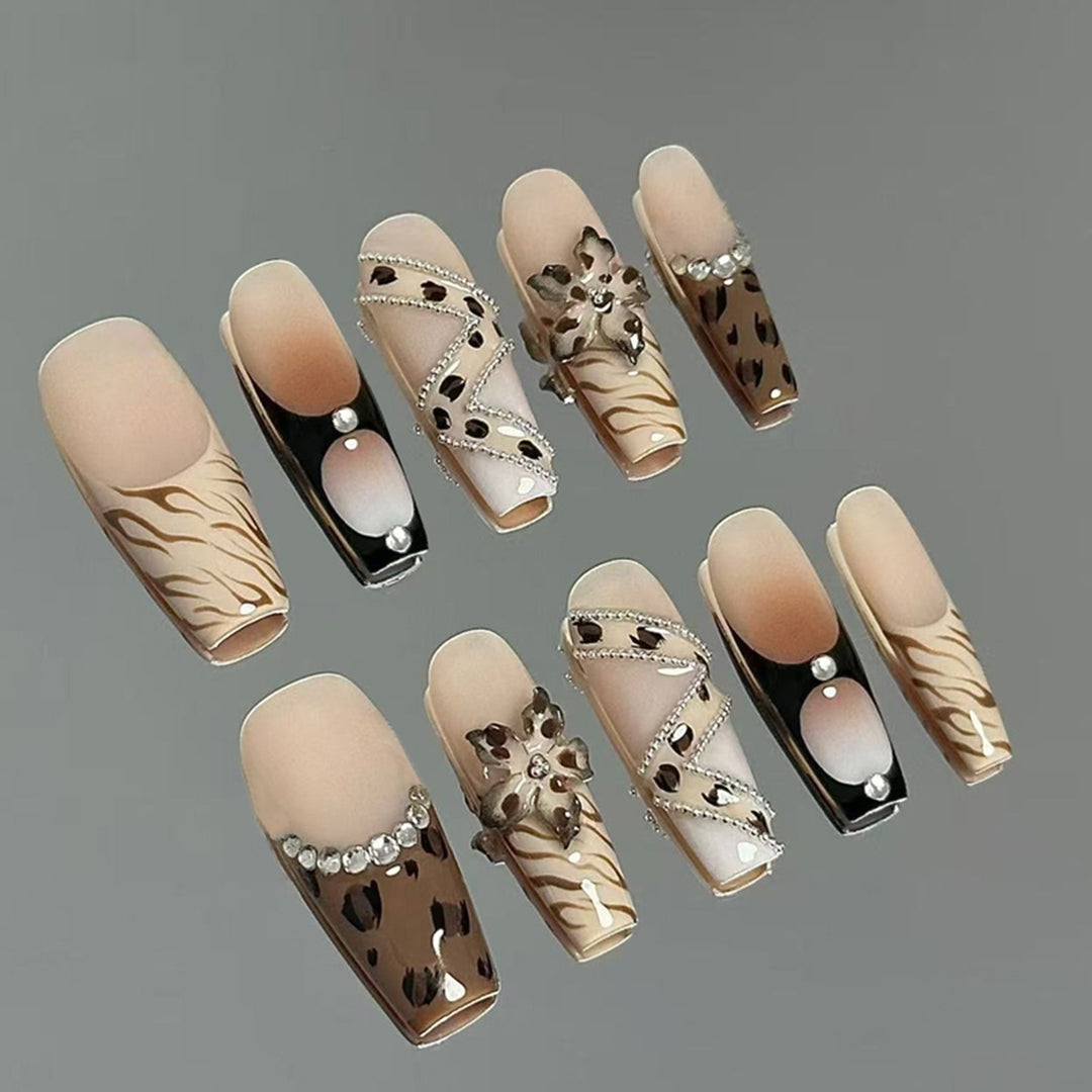 Glamorous Nail Set Bowlift