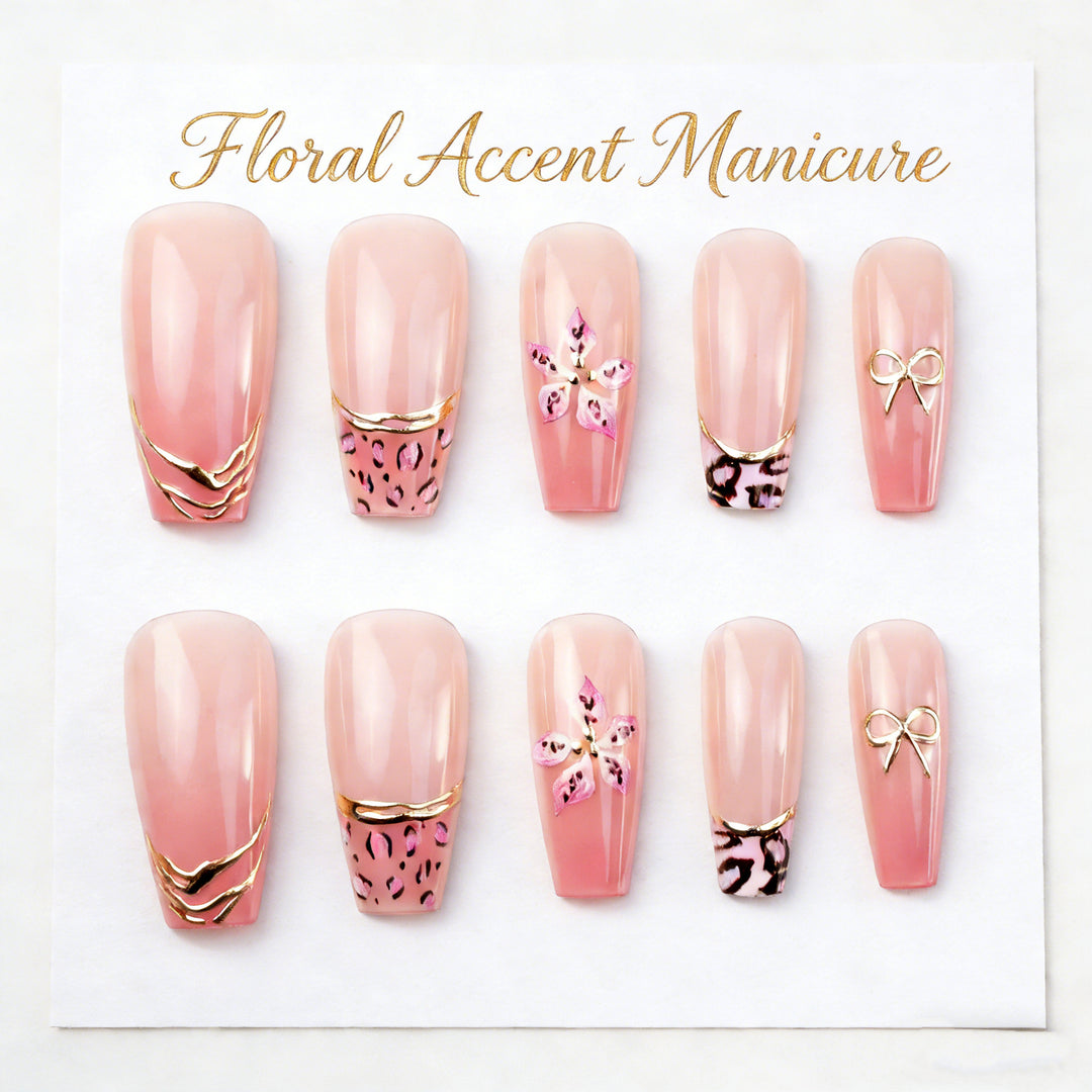 Acrylic nail set with glamorous golden accents Bowlift