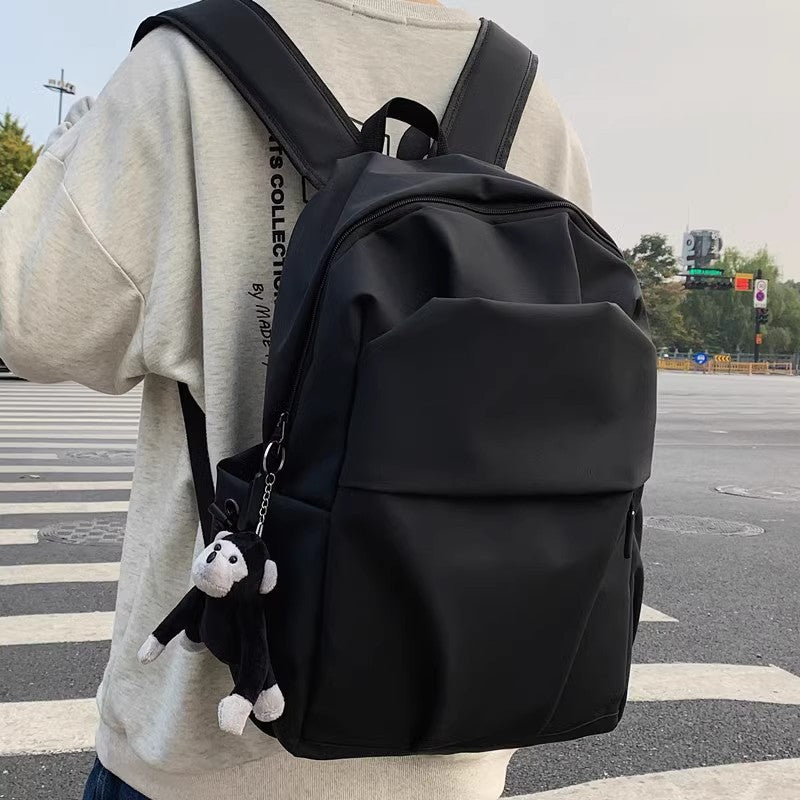 Functional backpack with innovative storage concept Bowlift