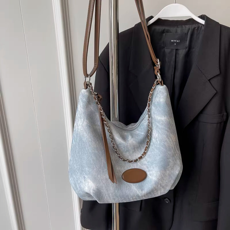 Casual Chic Handbag Bowlift