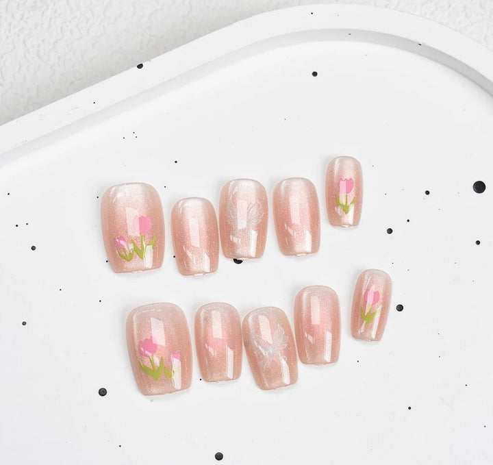 Artificial nails with elegant ombre effect and glitter coating Bowlift