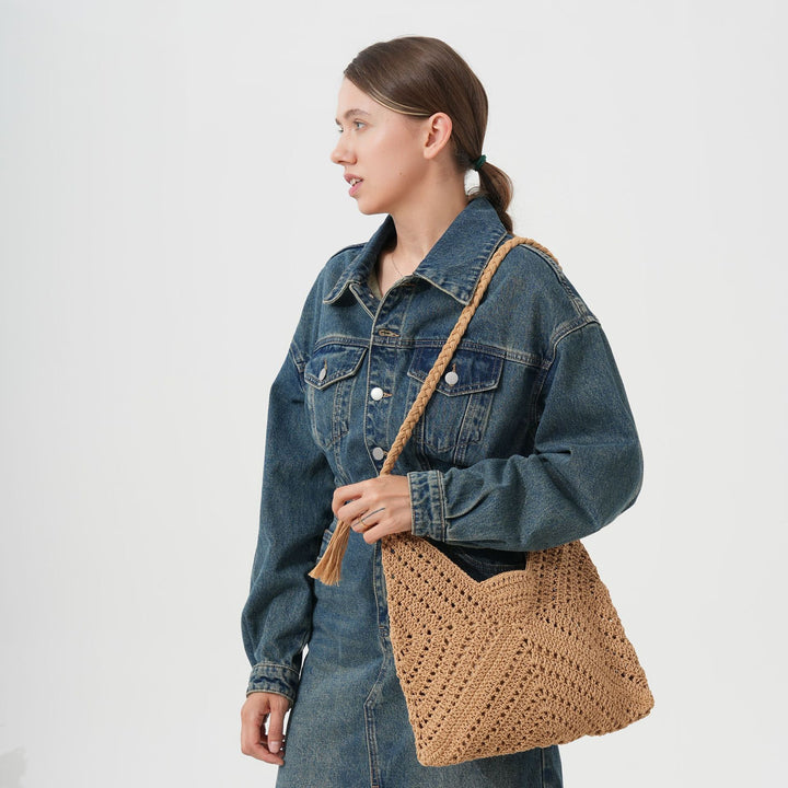 Hand-knotted Macrame Shoulder Bag Bowlift