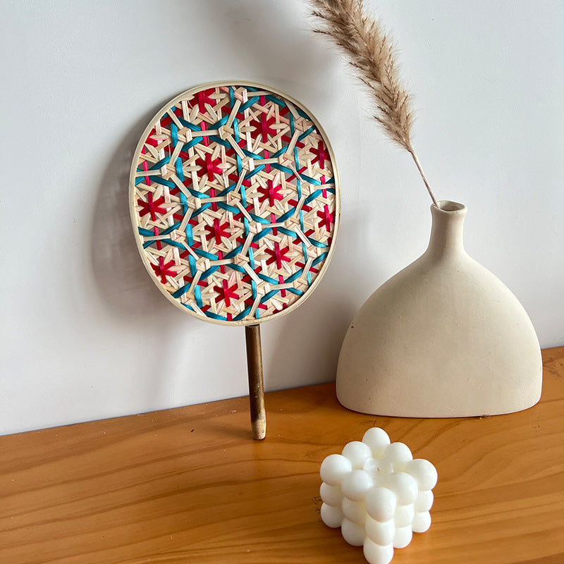 Handcrafted decorative fan Bowlift