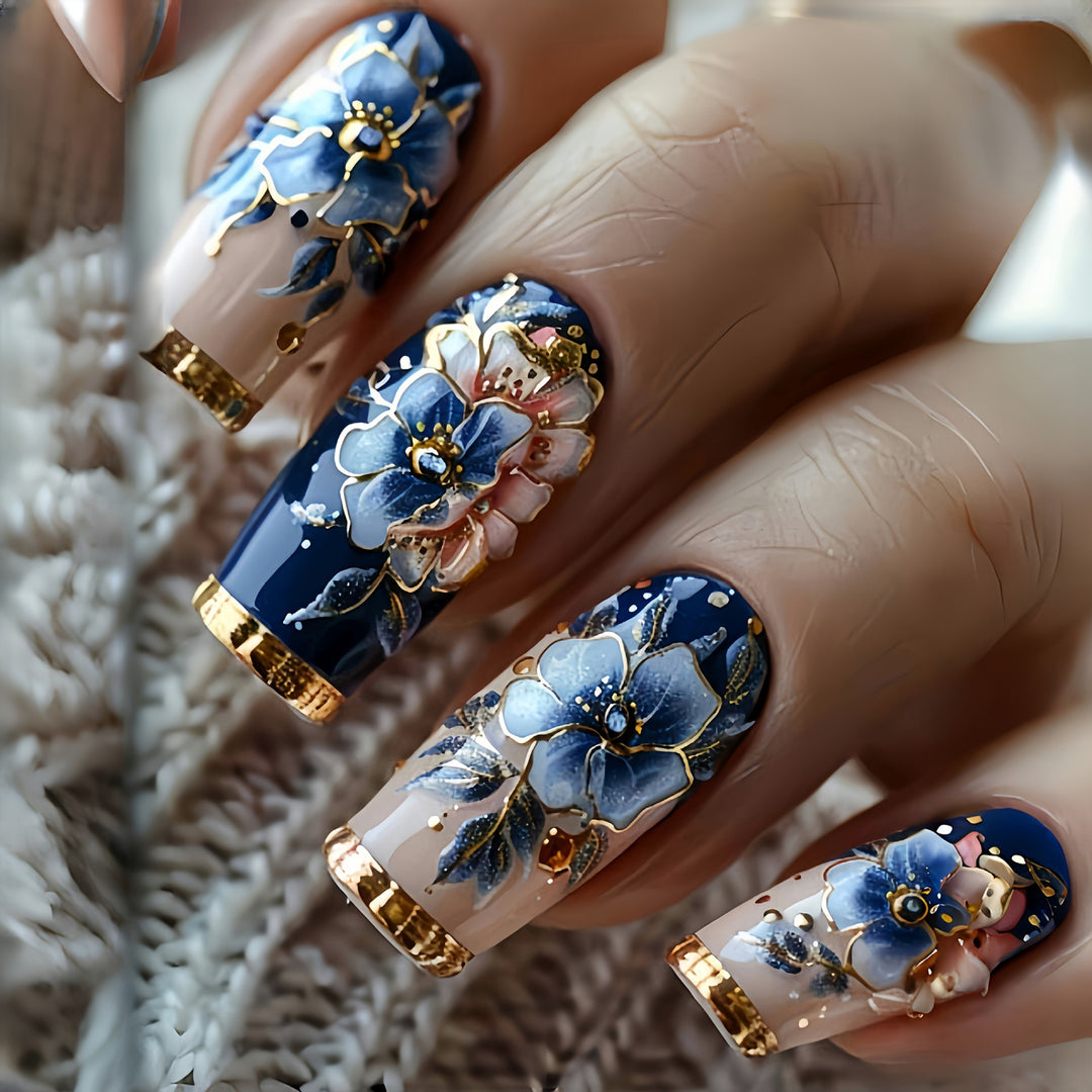 Artificial nails with floral and glamorous 3D applications Bowlift