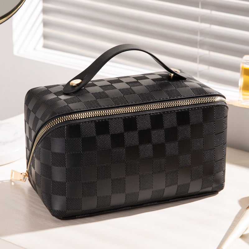 Elegant Travel Cosmetic Case Bowlift