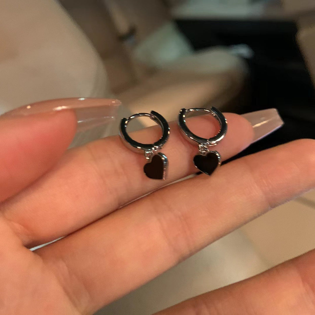 Heart-Shaped Charm Hoop Earrings Bowlift