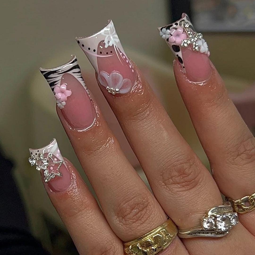 Artistic Sculpted Press-On Nail Enhancements Bowlift