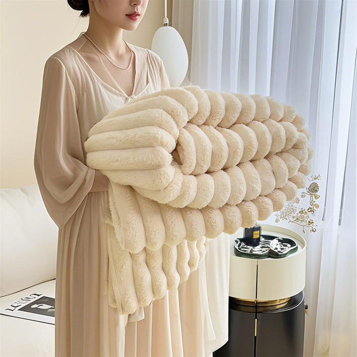 Ladies Snuggle Blanket Bowlift