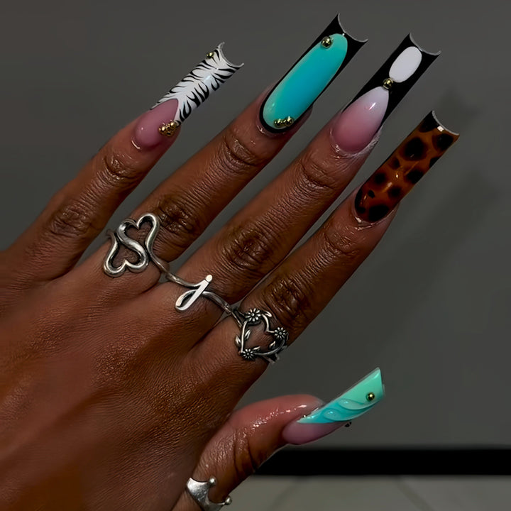 Artistic Press-On Nail Art Set Bowlift