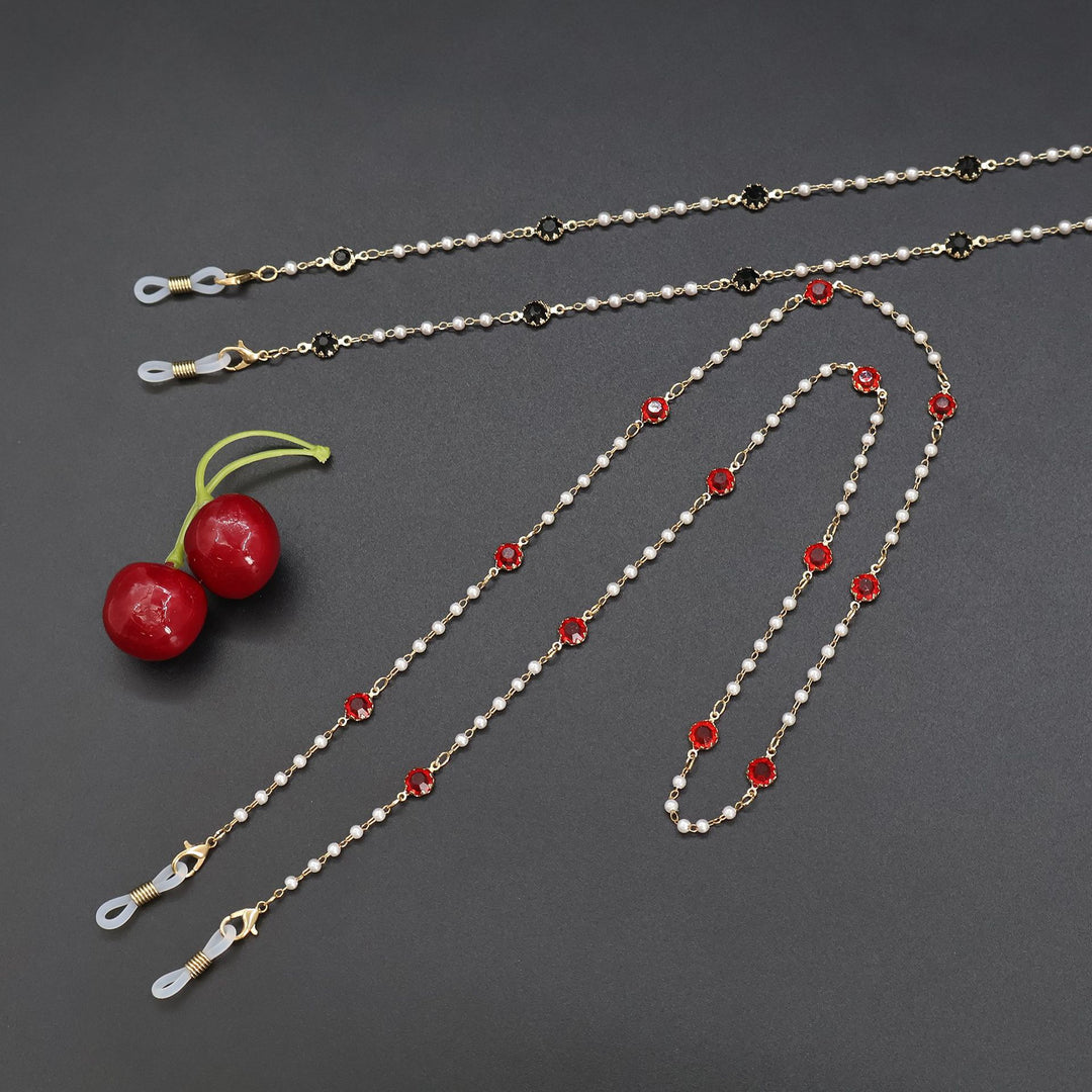 Elegant Pearl and Crystal Eyewear Chain Bowlift