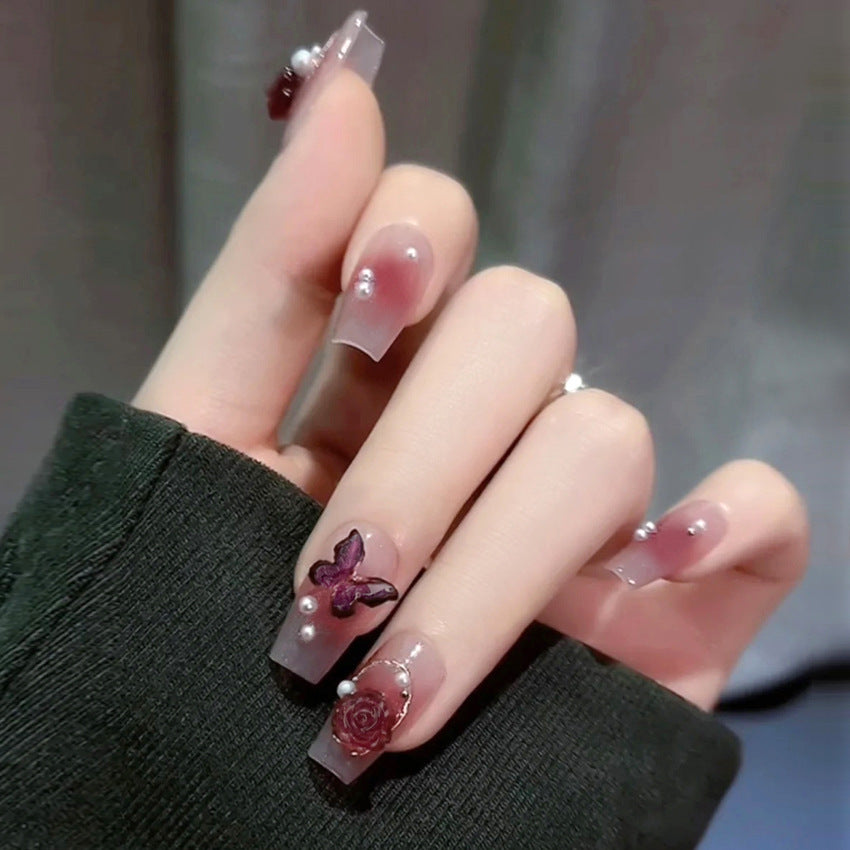 Art nails with playful animal motif Bowlift