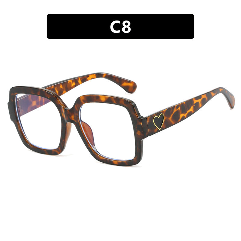 Women's square sunglasses with playful heart detail Bowlift