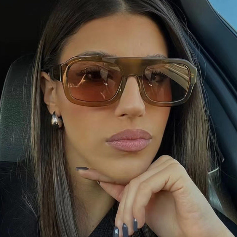 Women’s stylish square sunglasses with eye-catching animal print design Bowlift