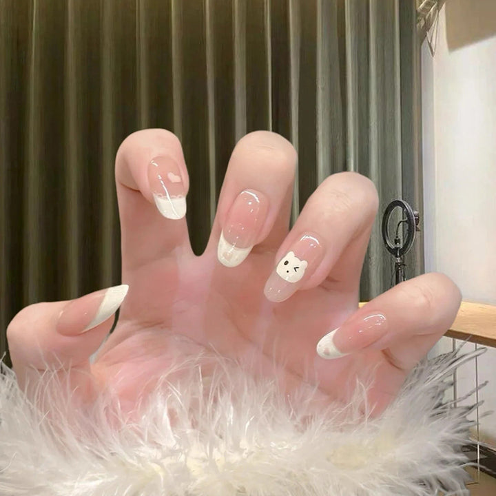 Artistic nail tips with playful motifs Bowlift
